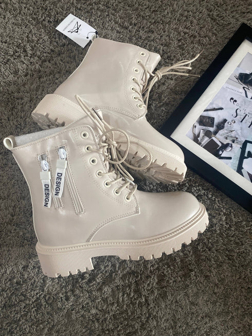 Chelsea Lace-Up Ankle Martin Boots